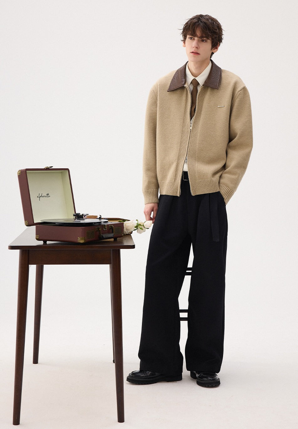 Contrast Collar Knit Cardigan