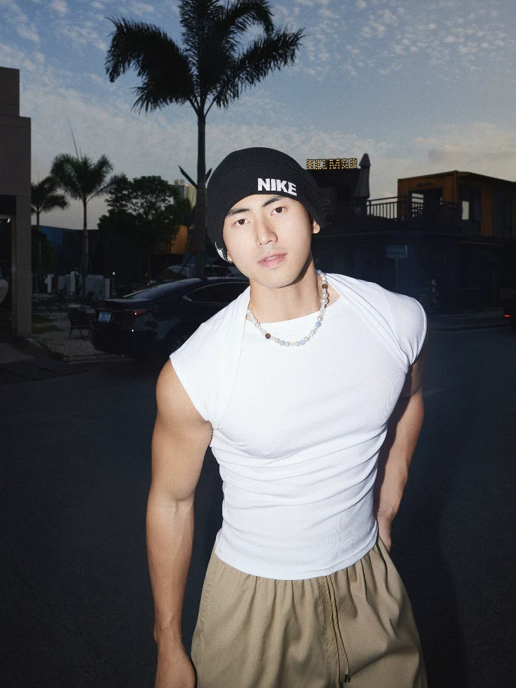 Slim Fit Sleeveless Round Neck Vest