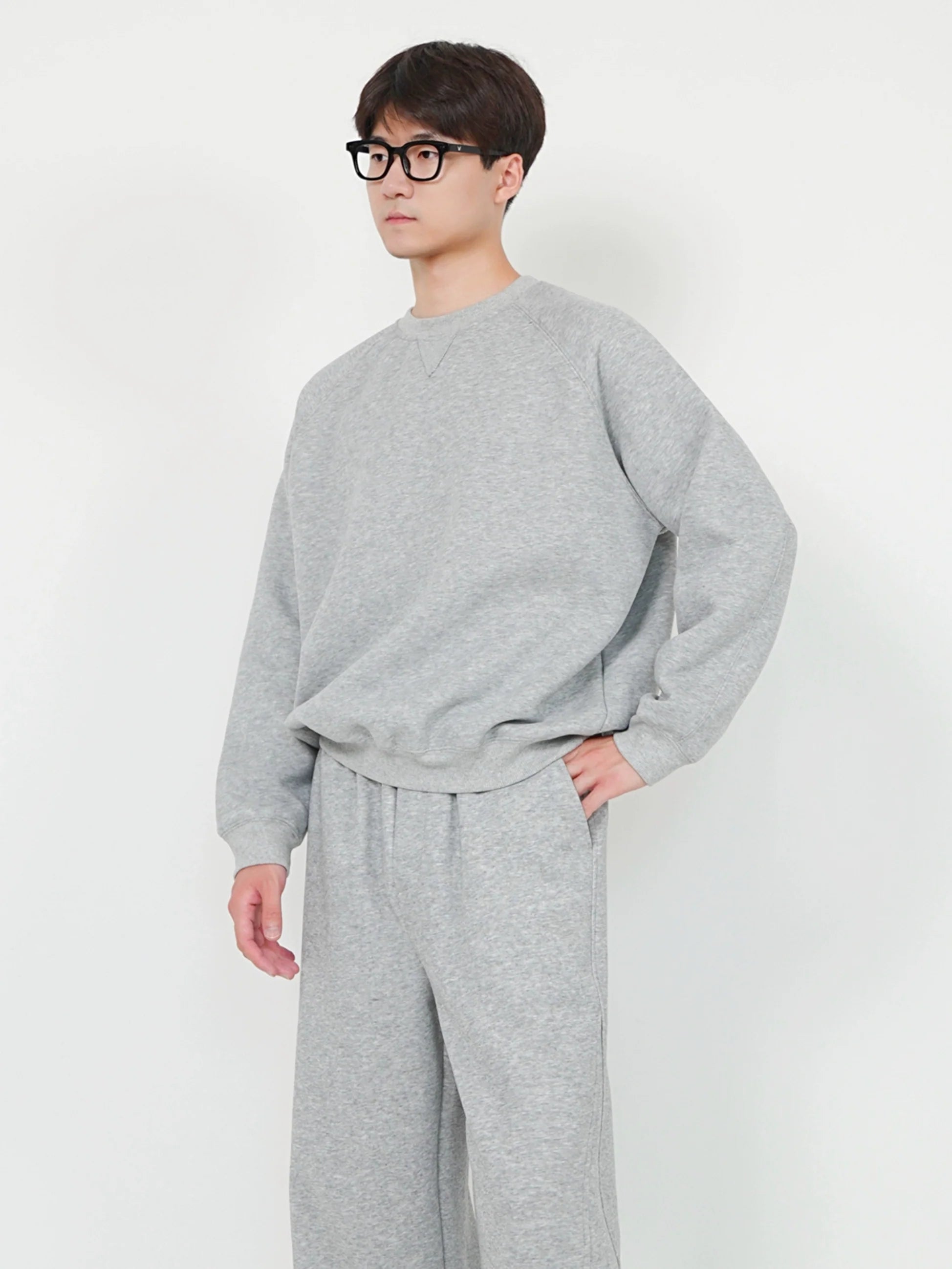 Round Neck Drop Shoulder Sweatshirt
