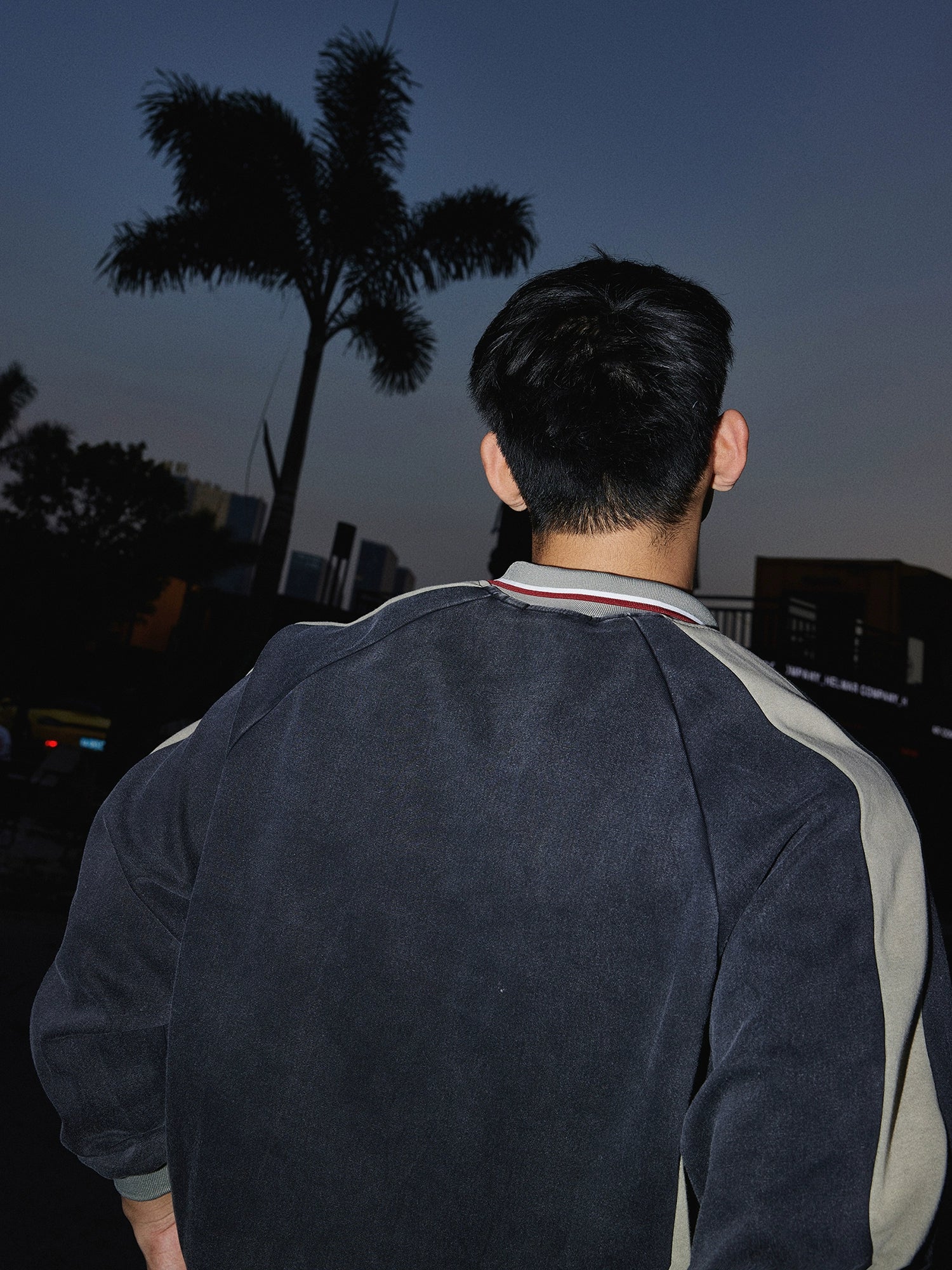 V-neck Baseball Style Retro Sweatshirt