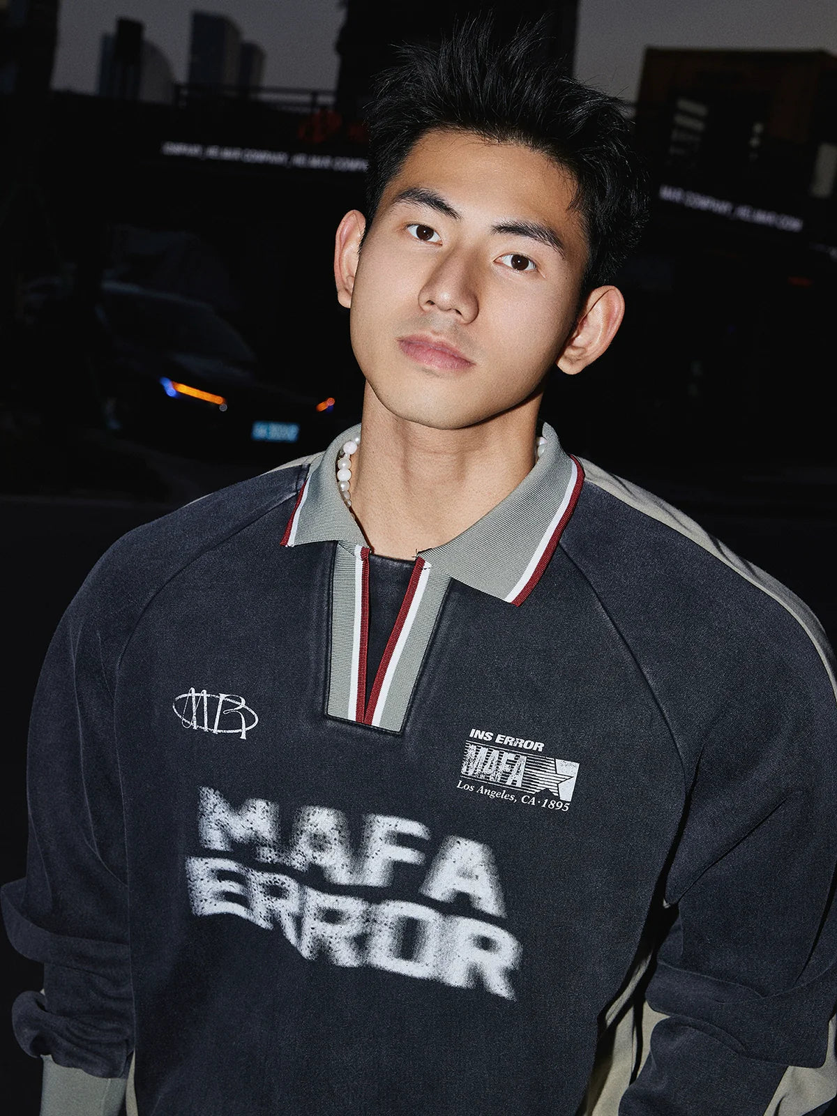 V-neck Baseball Style Retro Sweatshirt